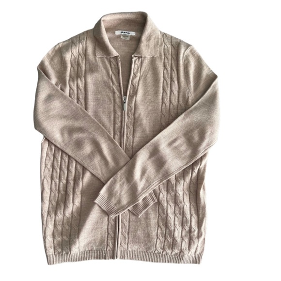 ALIA SWEATER SIZE MEDIUM - Picture 3 of 10